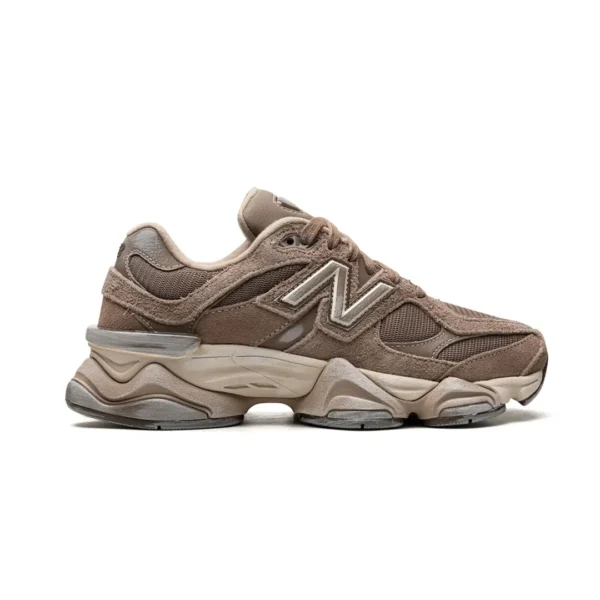 New Balance 9060 Mushroom